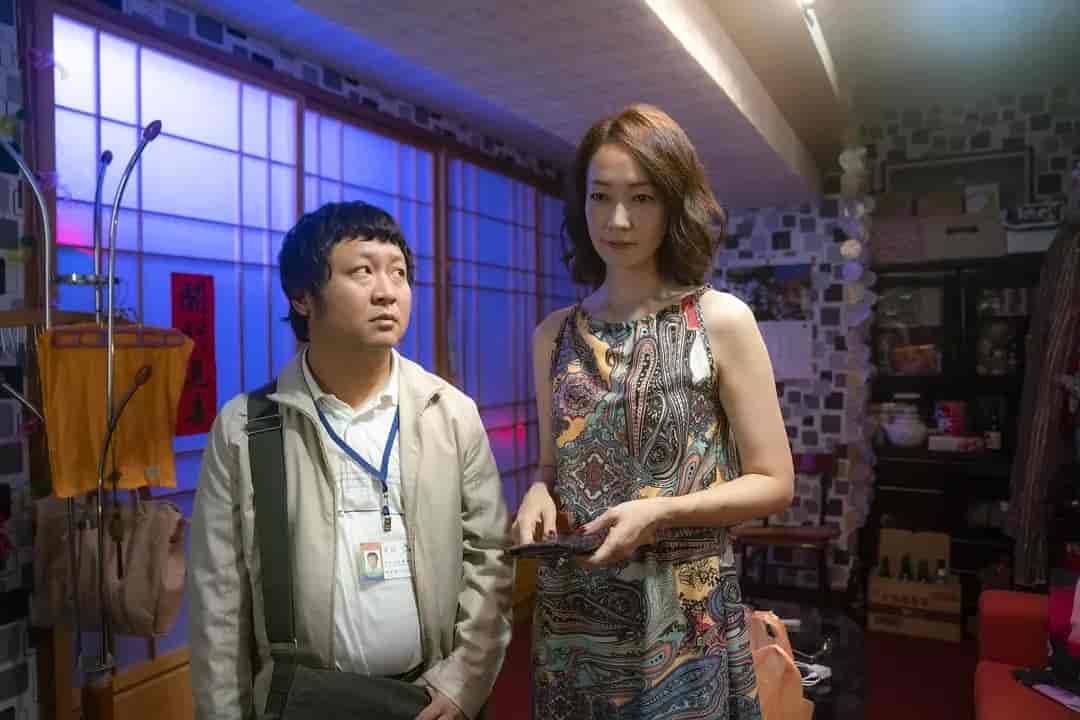 同学麦娜丝 (2020) 1080P国语中字 成年人该看的电影,中年危机的葵花宝典!《大佛普拉斯》导演黄信尧作品【3.4G】